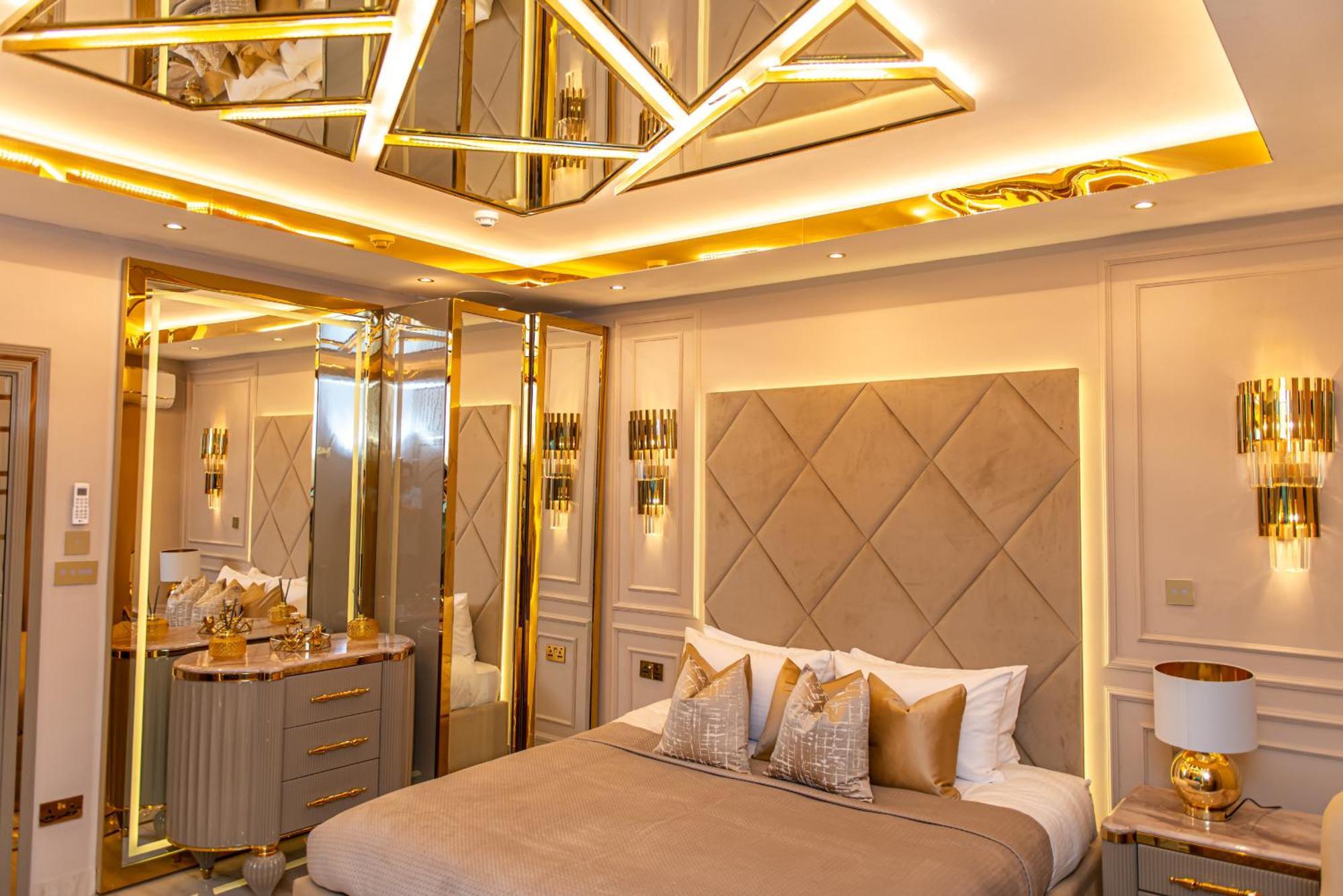 Apartment Alexandras Palace