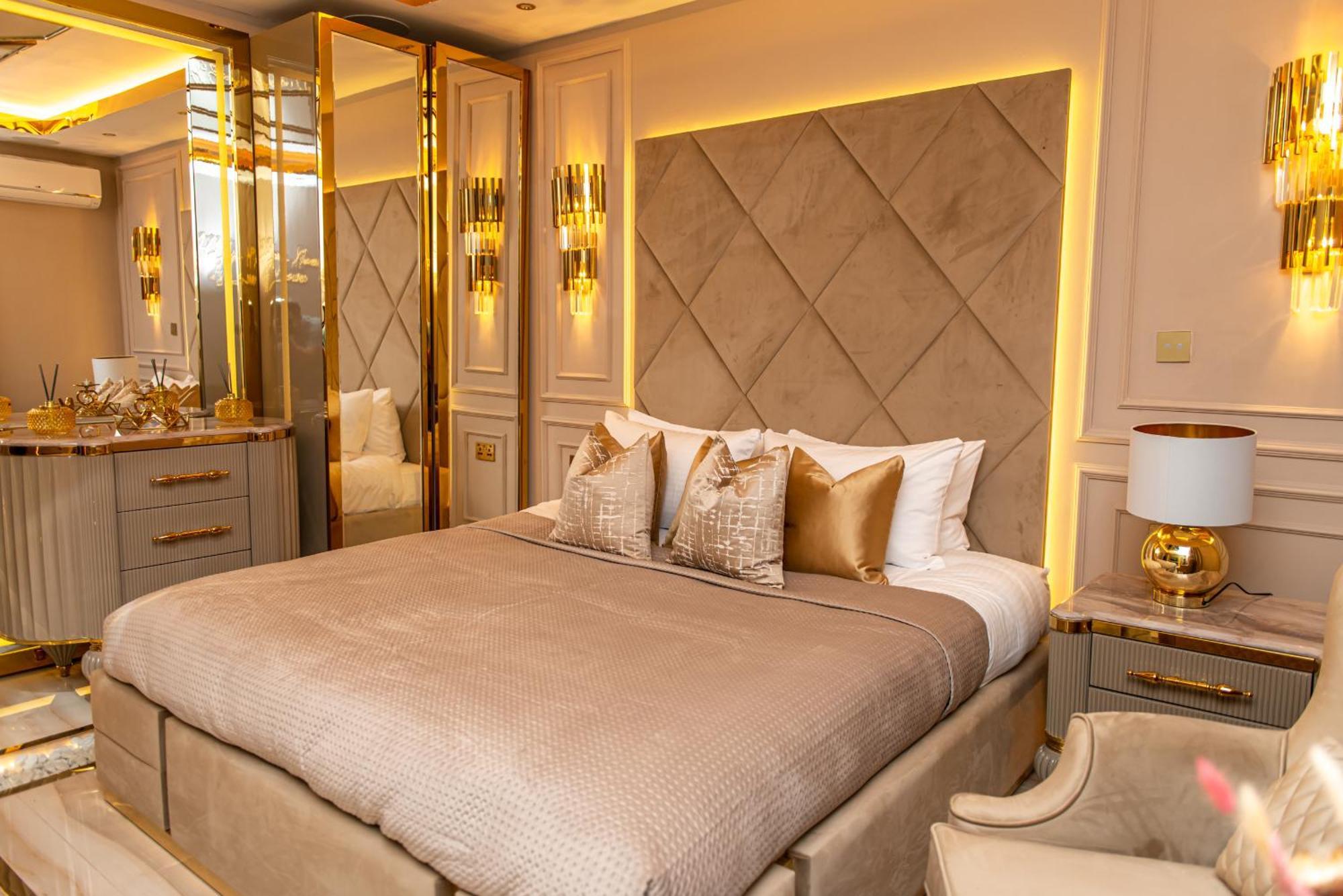 Apartment Alexandras Palace